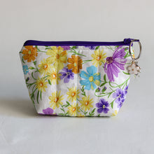 Load image into Gallery viewer, Quilted Cotton Trinket Pouch