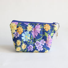 Load image into Gallery viewer, Quilted Cotton Trinket Pouch